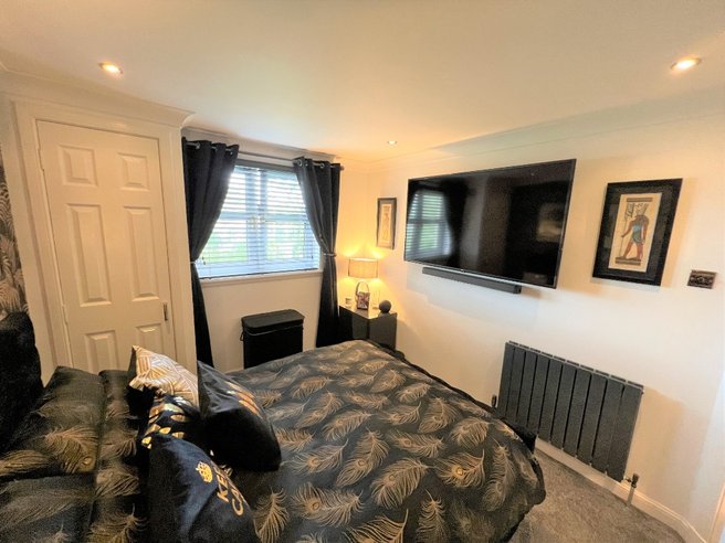 P12040: Meadow Place Road, Corstorphine, Edinburgh