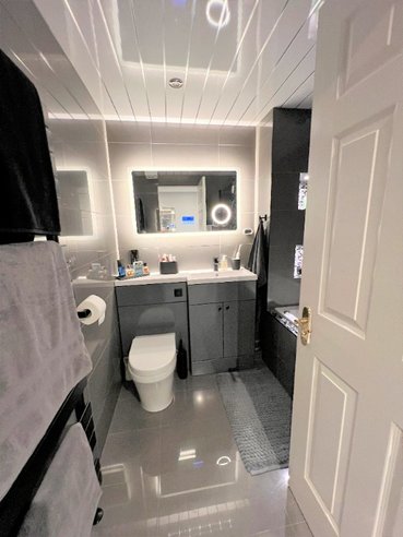 P12040: Meadow Place Road, Corstorphine, Edinburgh