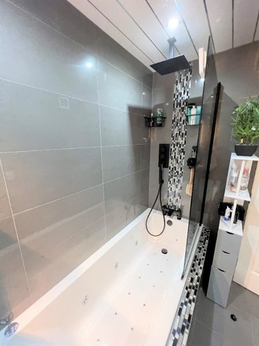 P12040: Meadow Place Road, Corstorphine, Edinburgh