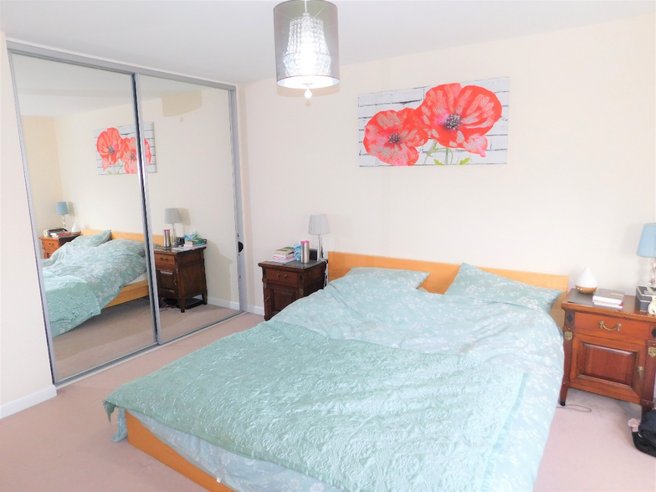 P12099: Crawford Green, Kirkliston, Edinburgh