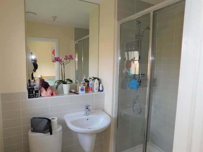 P12099: Crawford Green, Kirkliston, Edinburgh