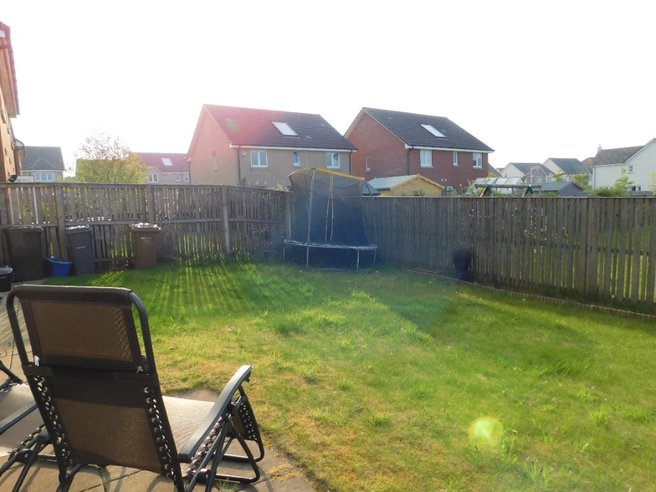 P12099: Crawford Green, Kirkliston, Edinburgh