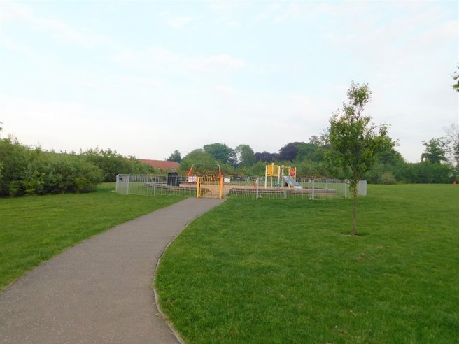 P12099: Crawford Green, Kirkliston, Edinburgh