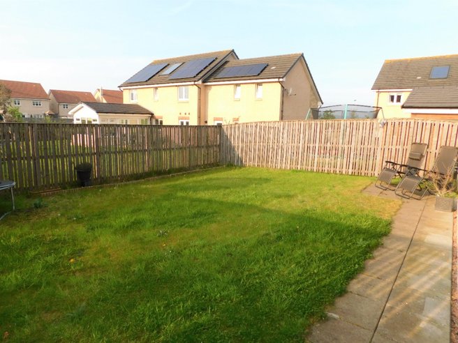P12099: Crawford Green, Kirkliston, Edinburgh