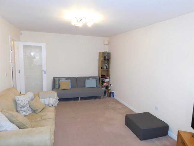 P12099: Crawford Green, Kirkliston, Edinburgh