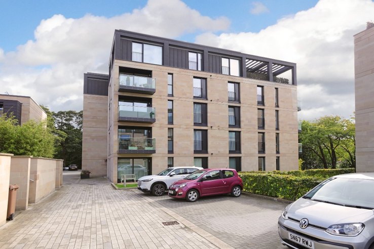P12164: Woodcroft Road, Morningside, Edinburgh
