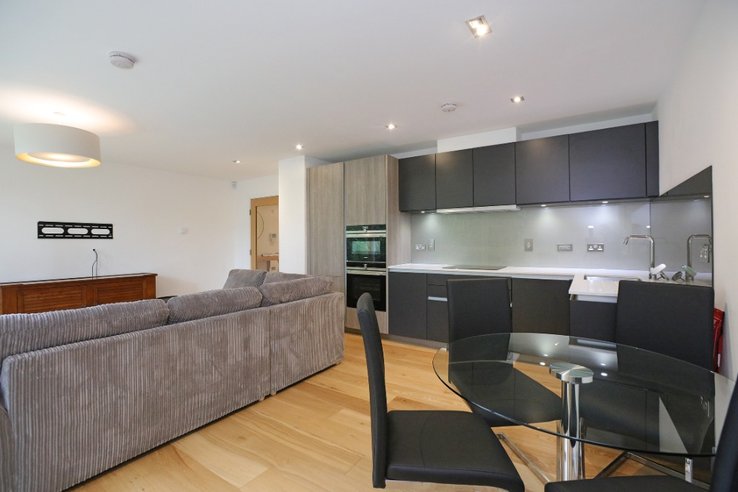 P12164: Woodcroft Road, Morningside, Edinburgh