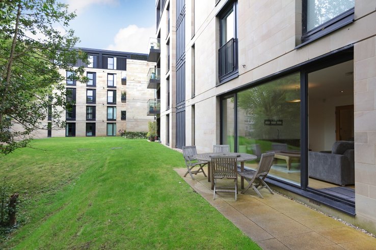 P12164: Woodcroft Road, Morningside, Edinburgh