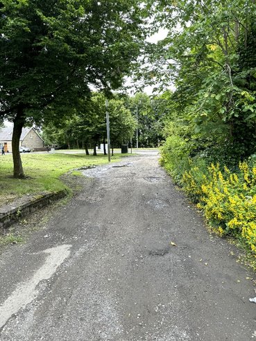 P12242: Kirk Road, Shotts, North Lanarkshire