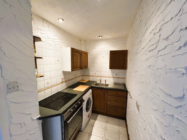 P12258: Restalrig Road South, Restalrig, Edinburgh