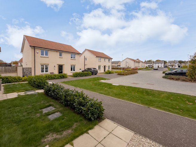 P12308: Reeforts Avenue, Bilston, Midlothian