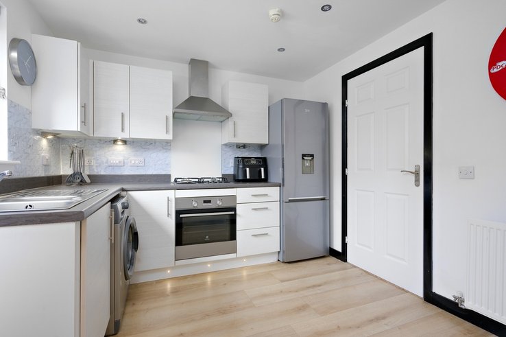 P512: Mcgregor Crescent, Whitburn, West Lothian