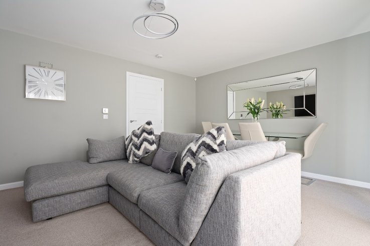 P528: Lang Drive, Bathgate, West Lothian