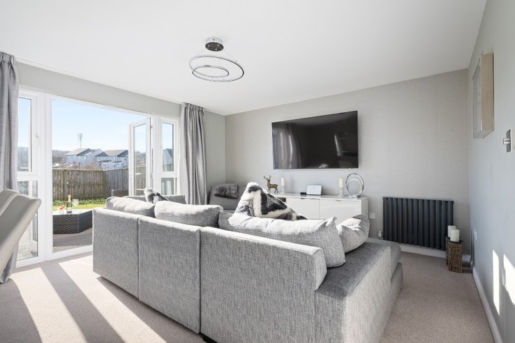 P528: Lang Drive, Bathgate, West Lothian