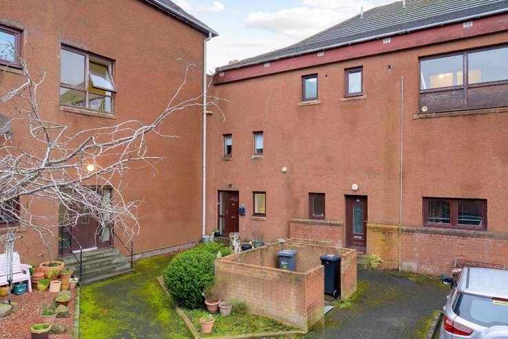 P530: Redhouse Court, , West Lothian
