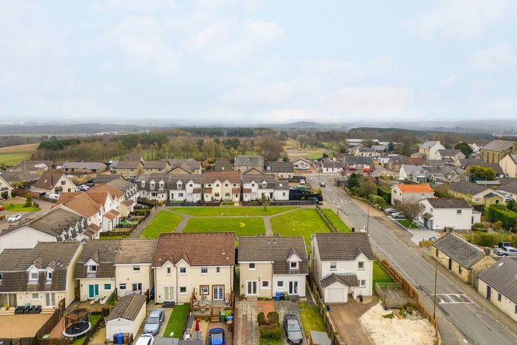 P536: Rashierigg Place, Longridge, West Lothian