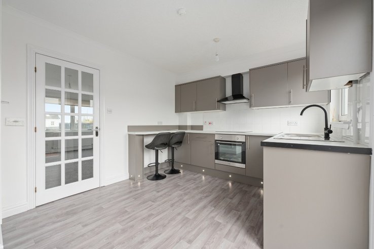 P536: Rashierigg Place, Longridge, West Lothian