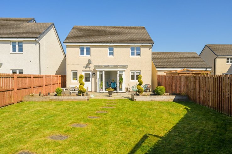 P538: Lang Gardens, Bathgate, West Lothian