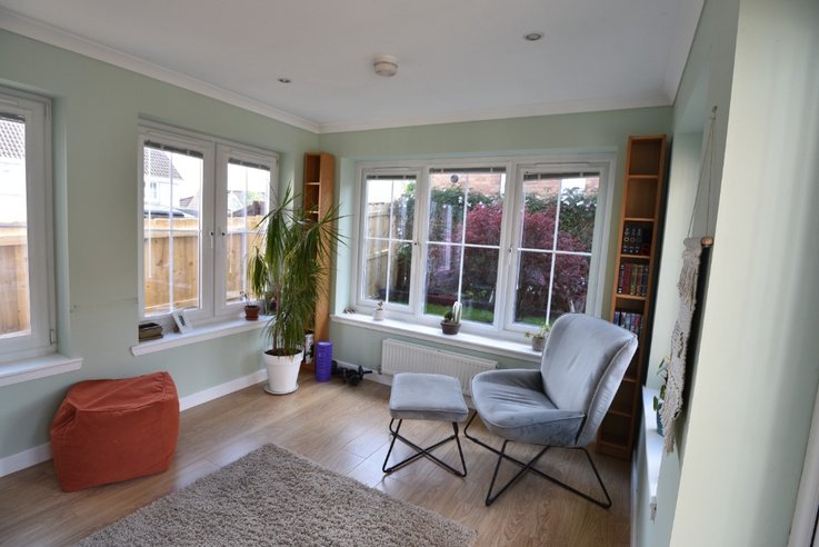 P550: Buchanan crescent, Livingston, West Lothian