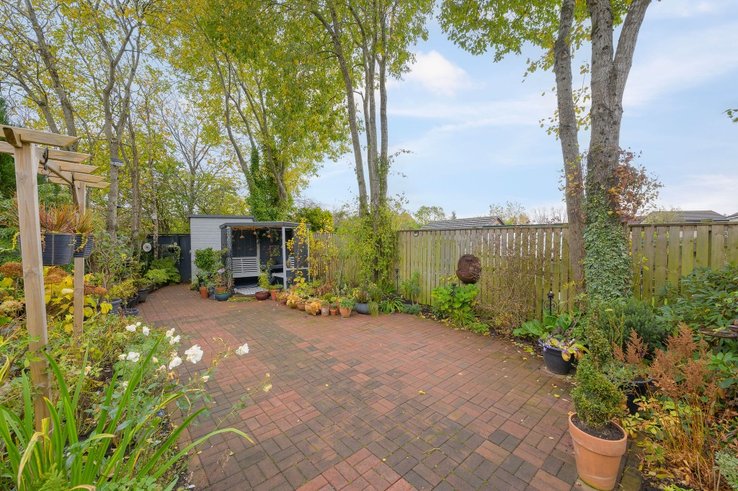 P573: MeadowPark Road, Bathgate, West Lothian