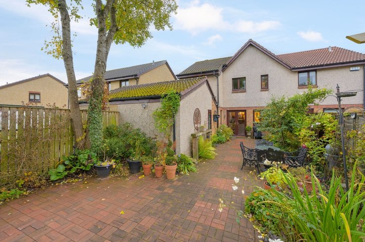 P573: MeadowPark Road, Bathgate, West Lothian