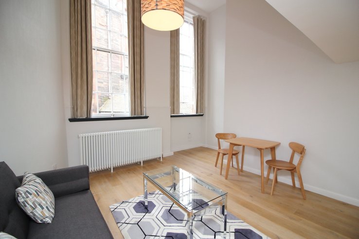 P1024: Flat 24, McDonald Road, Broughton, Edinburgh