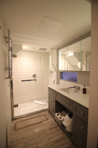 P1026: Flat 26, McDonald Road, Broughton, Edinburgh