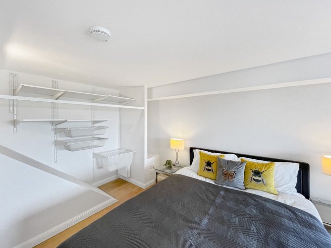 P1047: Flat 47, McDonald Road, Broughton, Edinburgh