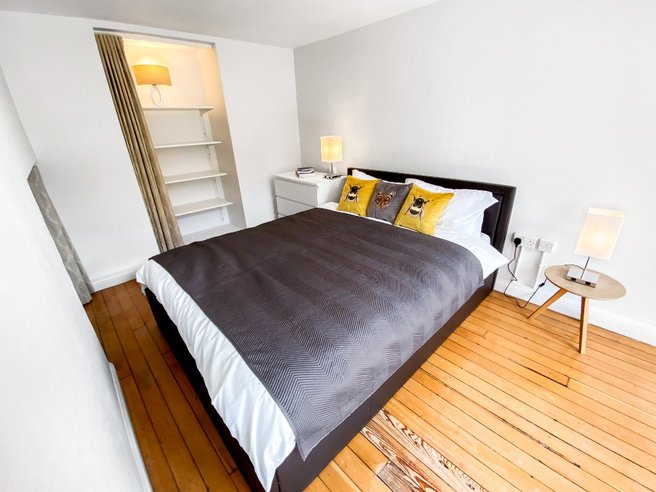 P1053: Flat 53, McDonald Road, Broughton, Edinburgh