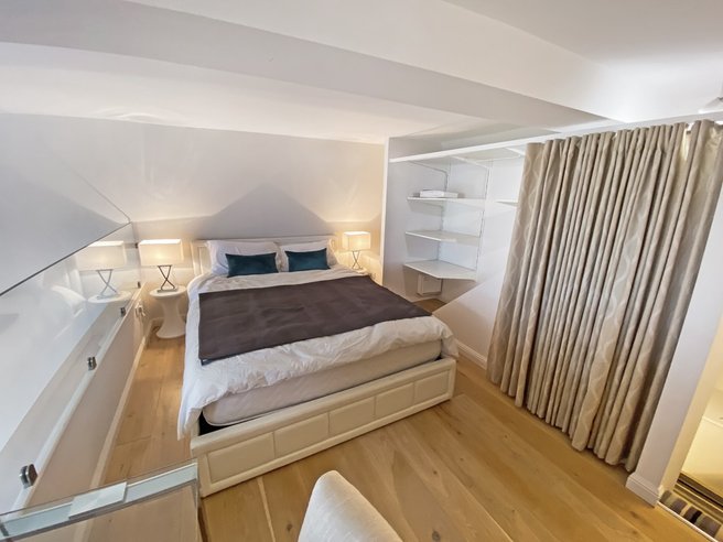 P1062: Flat 62, McDonald Road, Broughton, Edinburgh