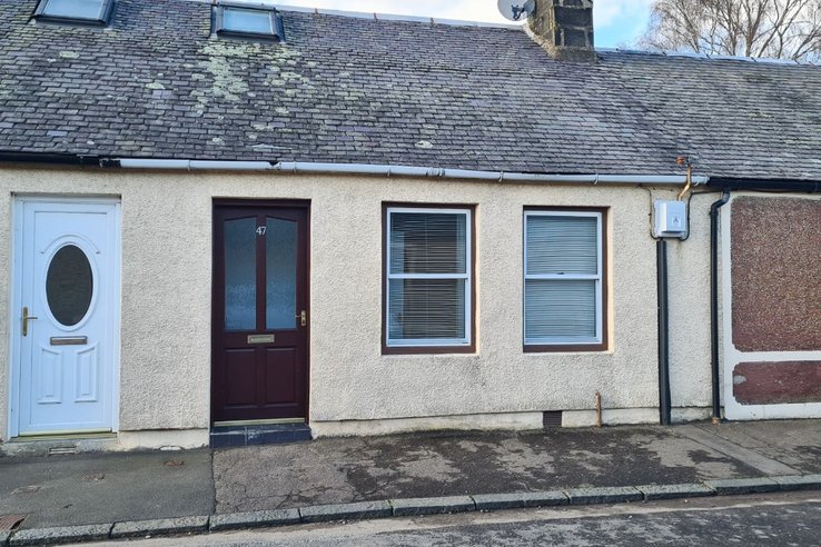 P186: Camnethan Street, Stonehouse, South Lanarkshire