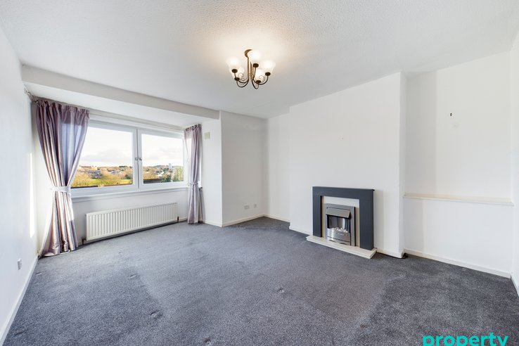 P2390: Dunblane Drive, East Kilbride, South Lanarkshire