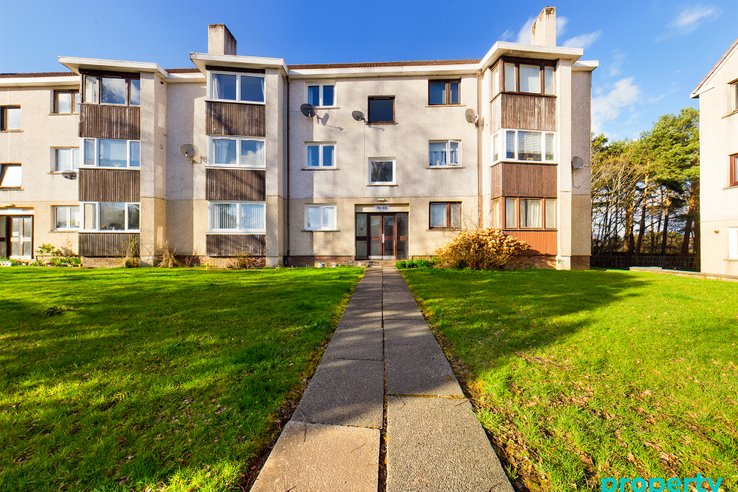 P2390: Dunblane Drive, East Kilbride, South Lanarkshire