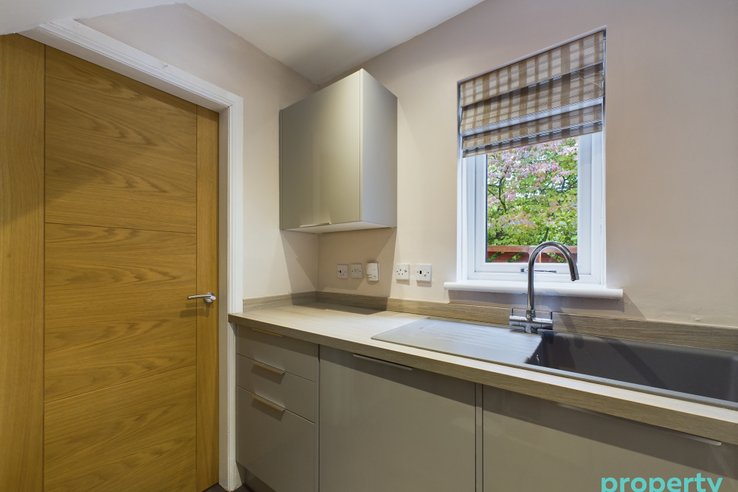 P2572: Alwyn Drive, East Kilbride, South Lanarkshire
