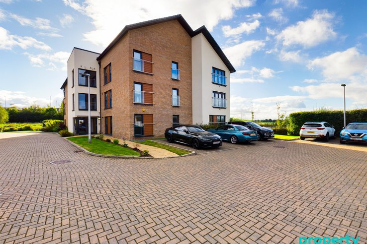 P2671: Gardenia Gate, Philipshill, East Kilbride, South Lanarkshire