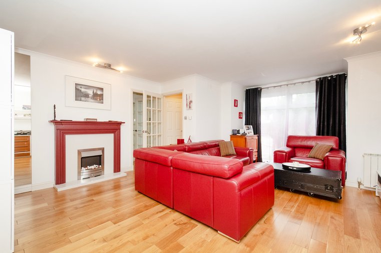 Property For Sale in Aberdeen Property to Buy in Aberdeen Gilson