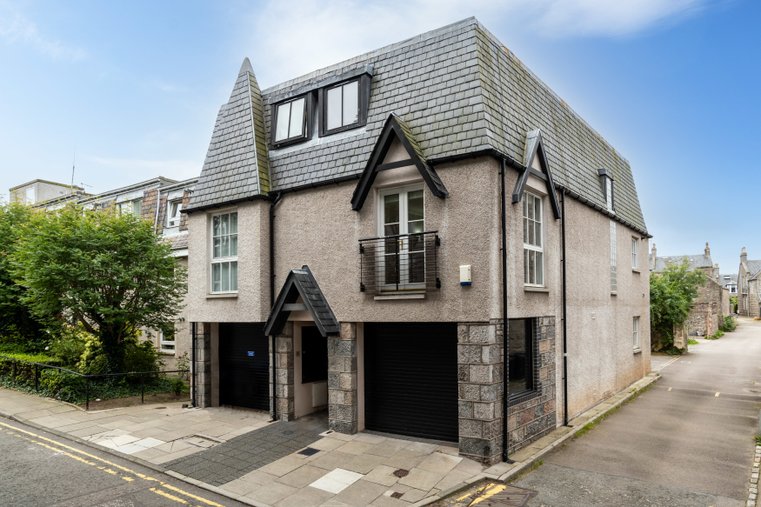 Property For Sale in Aberdeen Property to Buy in Aberdeen Gilson