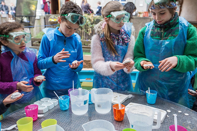 5 Fun Family Activities at the Edinburgh International Science Festival -  Dickins