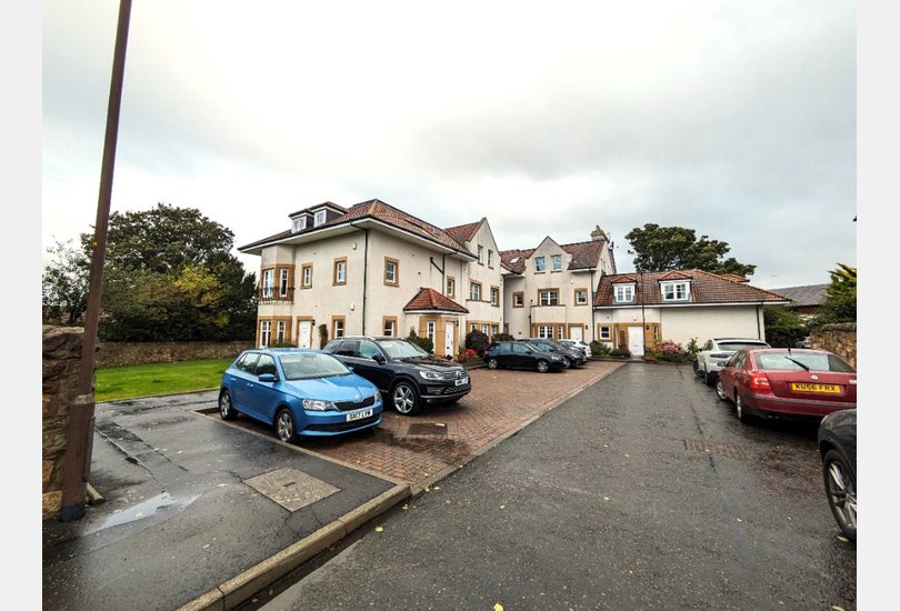Cramond Road North