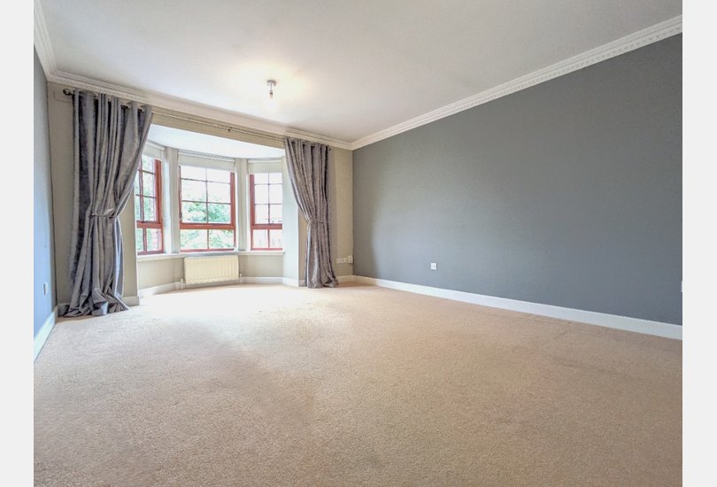 Orchard Brae Avenue