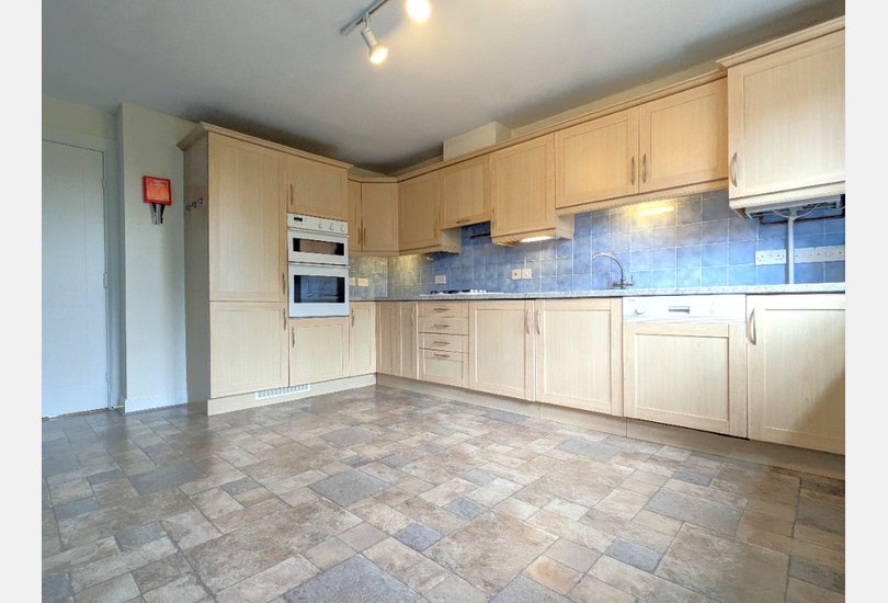 Orchard Brae Avenue