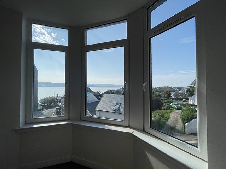 Flat 1/1 4 Victoria Crescent, Kirn Brae Waterside Property