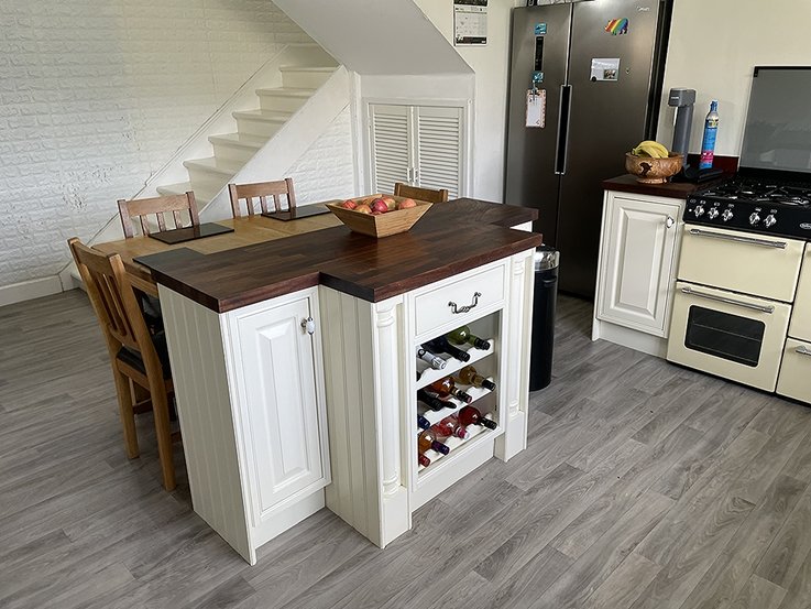 Glenlonan, Cromlech Road Waterside Property