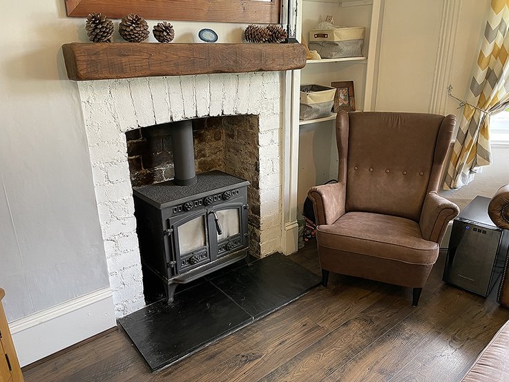 Glenlonan, Cromlech Road Waterside Property