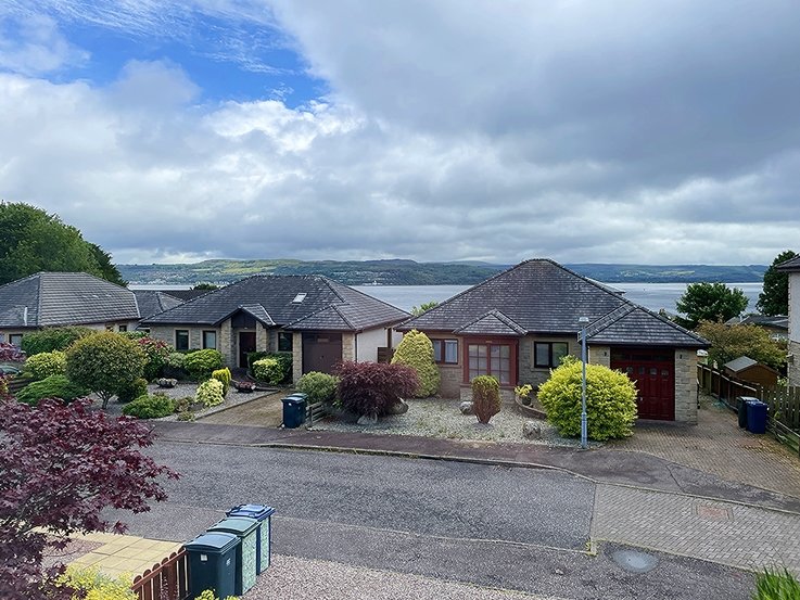 6 Dhalling Park, Kirn, Dunoon