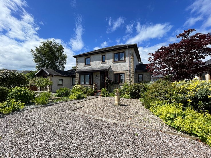 6 Dhalling Park, Kirn, Dunoon