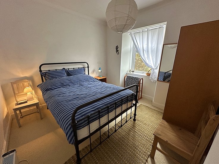 11 Shore Cottages, Kames, Tighnabruaich