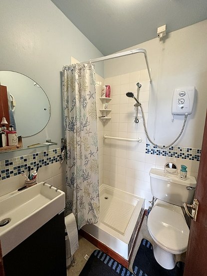 1 Ardencraig,  Shore Road, Kames, Tighnabruaich