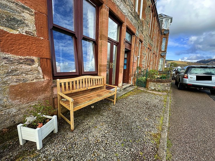 1 Ardencraig,  Shore Road, Kames, Tighnabruaich