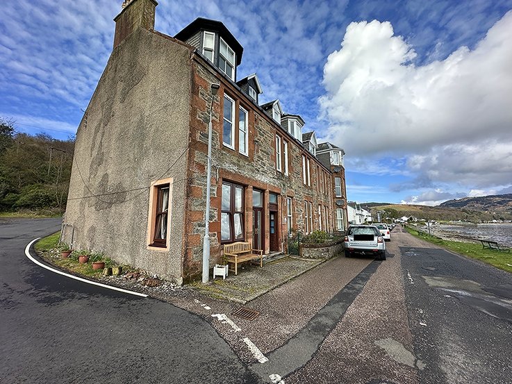 1 Ardencraig,  Shore Road, Kames, Tighnabruaich